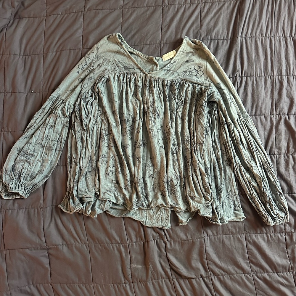 Elegant Green Women's Top